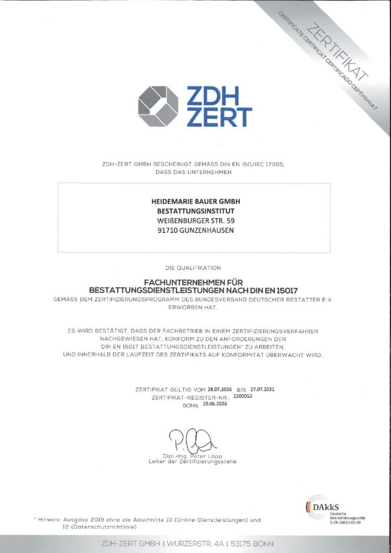 Zertifikat der ZDH-ZERT GmbH: Fachunternehmen für Bestattungsdienstleistungen nach DIN EN 15017, gültig bis 27.07.2031
